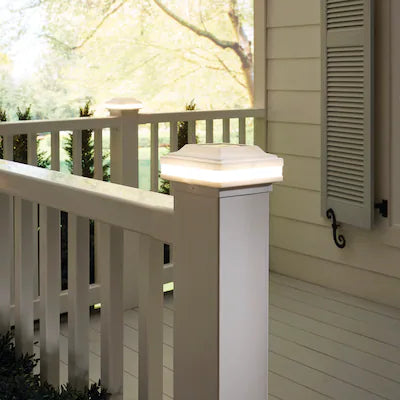 Harbor Breeze Solar 4-in x 4-in White LED Outdoor Post Cap Light 2 -Pack